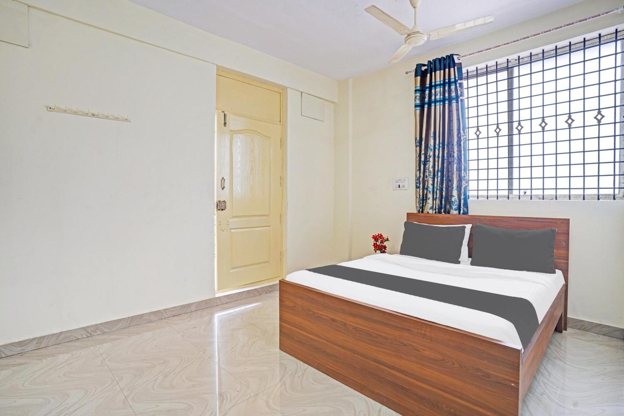 Hotel O Sv Lodge Bangalore Bagian luar foto