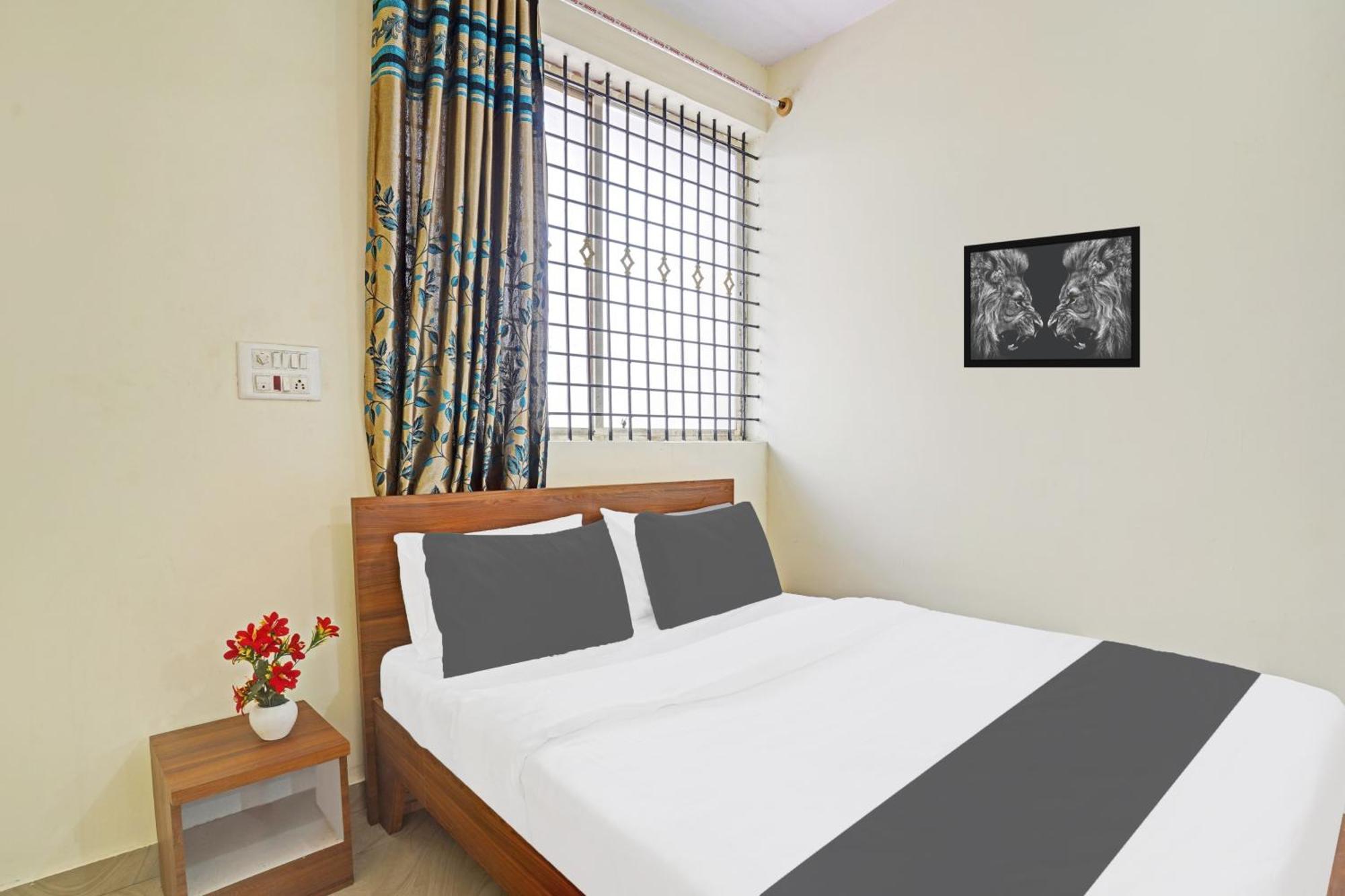 Hotel O Sv Lodge Bangalore Bagian luar foto